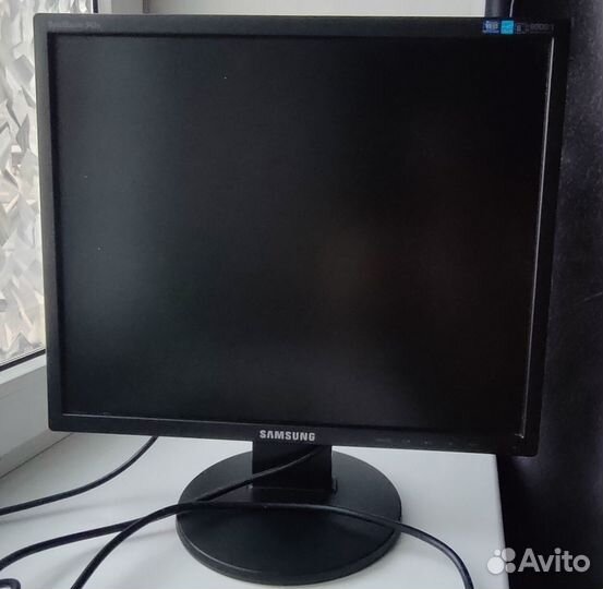 Samsung SyncMaster 943N, 1280x1024, 75 Гц, TN