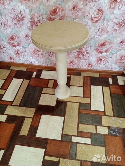 Столик кофейный круглый