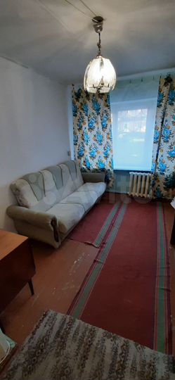 Комната 12 м² в 6-к., 1/5 эт.