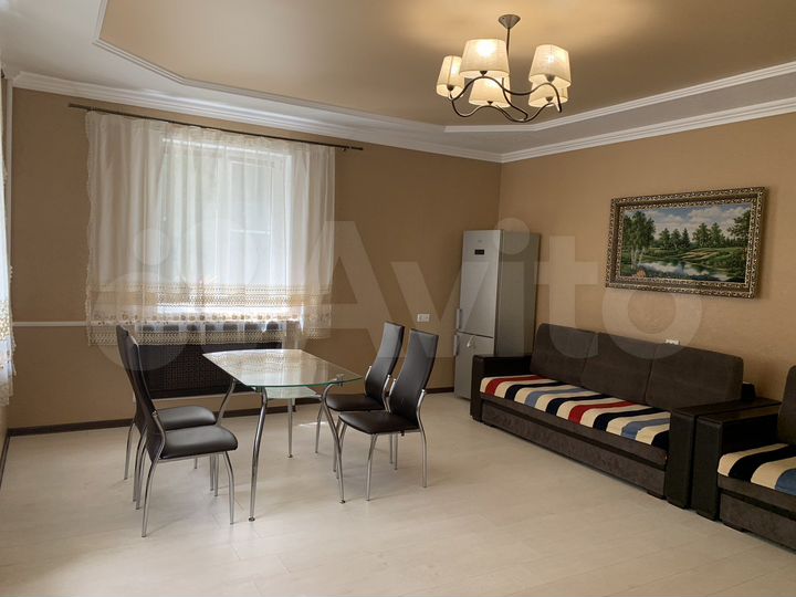 Квартира-студия, 72 м², 2/5 эт.