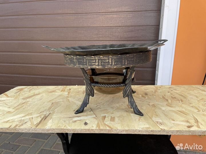 Подставка под садж сковороду