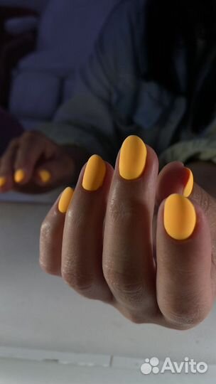 Маникюр и педикюр