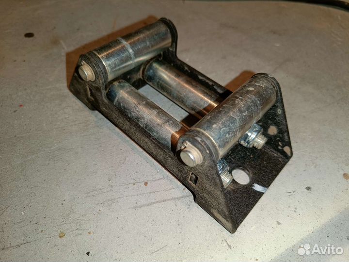 Роликовая направляющая для лебедки