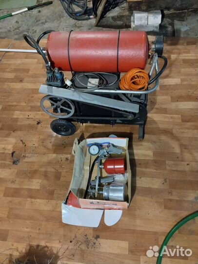 Компрессор автомобильный