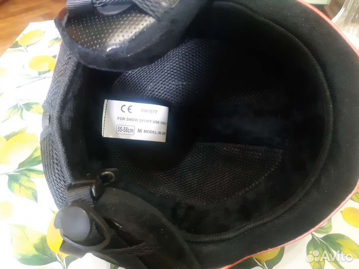 Шлем горнолыжный