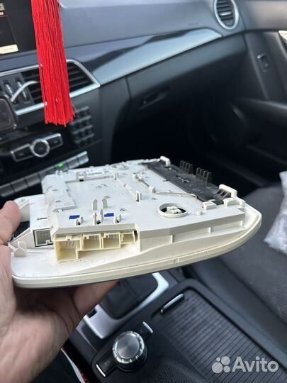 Плафон освещения салона mercedes