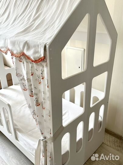 Кровать домик детская 160х80 белая с матрасом