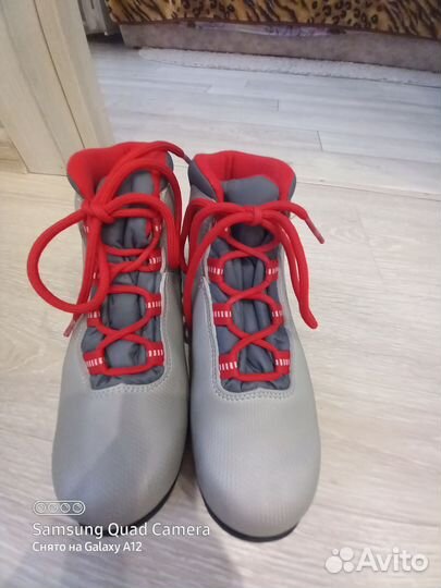 Ботинки лыжные