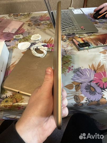 iPad mini 4 128gb cellular+wi-fi