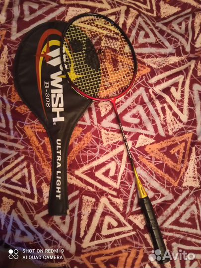 Ракетка для бадминтона