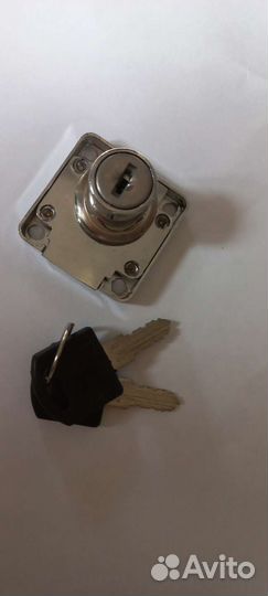 Замок мебельный