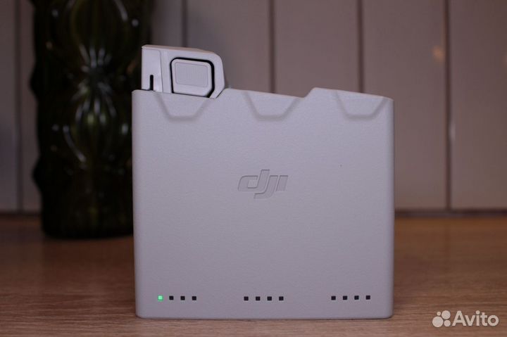 Зарядное устройство dji mini 3, 3 pro, 4