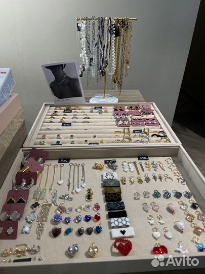 Повседневная стильная бижутерия