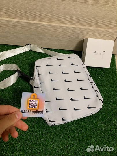 Сумка Nike Swoosh