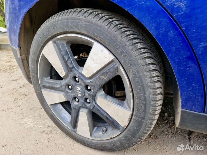 Bfgoodrich G-Force Winter 2 235/45 R18 98V