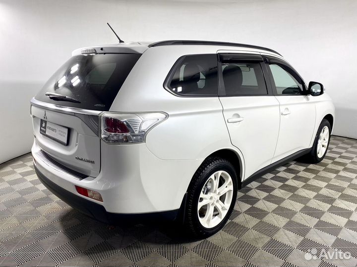 Mitsubishi Outlander 2.4 CVT, 2012, 210 000 км