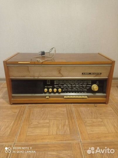 Ламповая радиола VEF radio