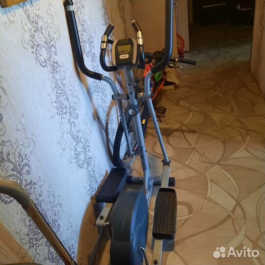 Эллиптический тренажер кардио Torneo vento