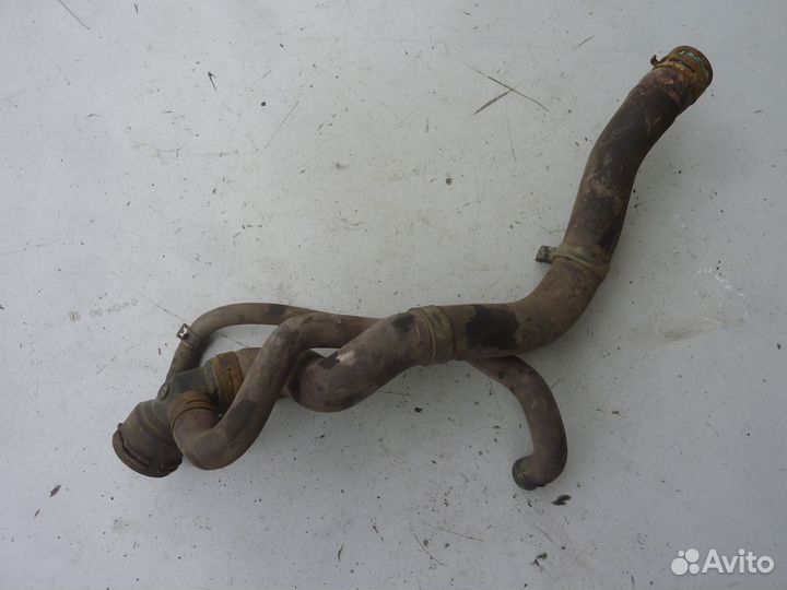 Passat B6 шланг охлаждения 3C0 121 156 AK