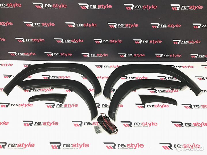 Фендера Toyota Hilux Pick Up с16г Тонкие