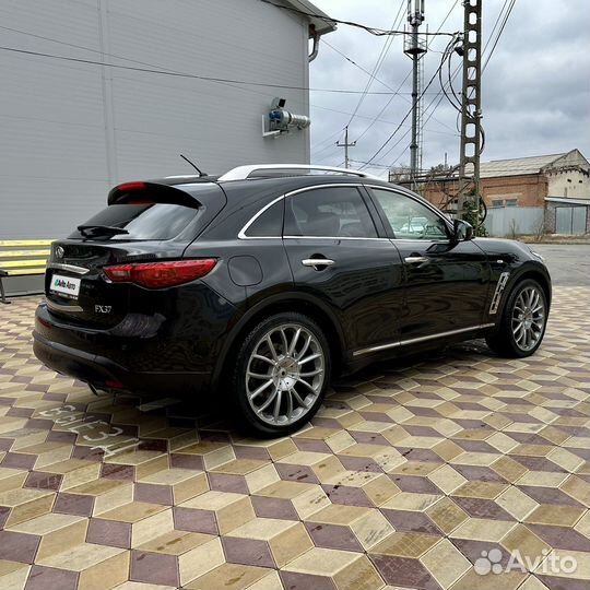 Infiniti FX37 3.7 AT, 2012, 147 352 км