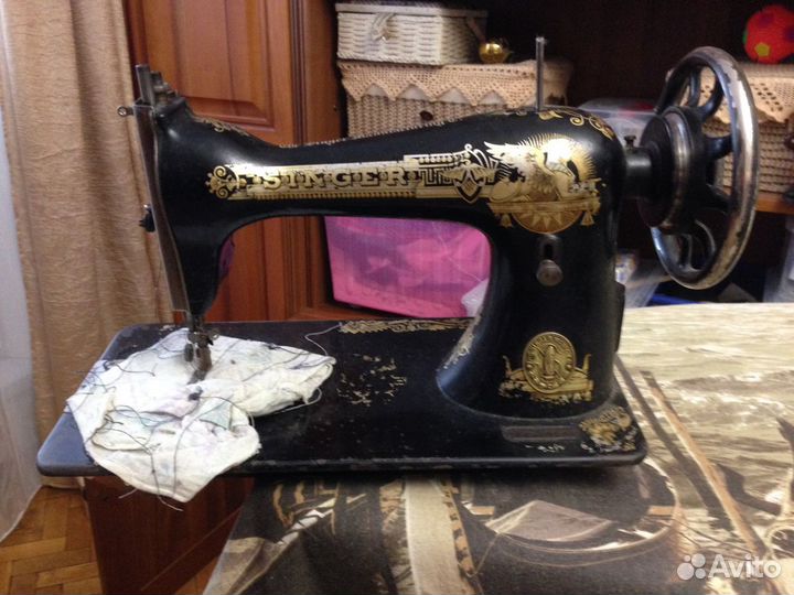 Швейная машина Singer
