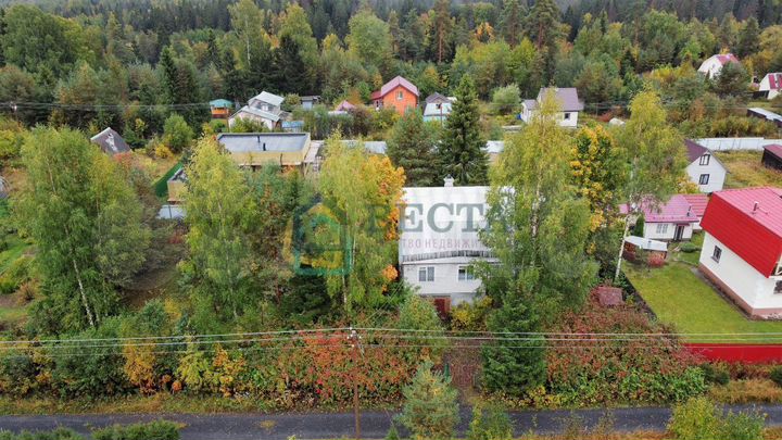 Дом 119,3 м² на участке 12,3 сот.