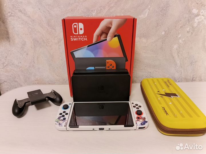 Nintendo Switch Oled, полный комплект с чехлом