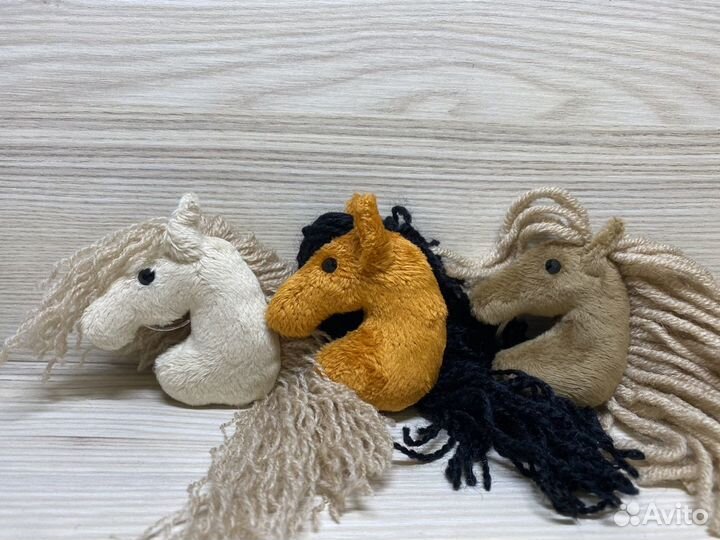 Хоббихорсы/лошади/лошадки-брелки