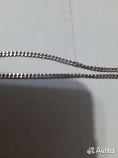 Серебряная цепь с крестом