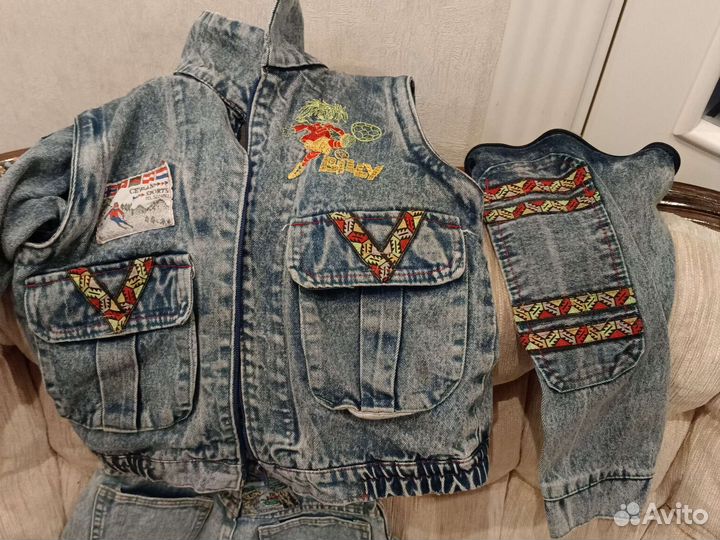 Джинсовый костюм для мальчика 128