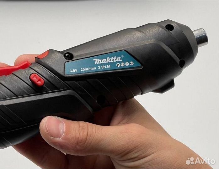 Электроотвертка Аккоммулятоиная Makita