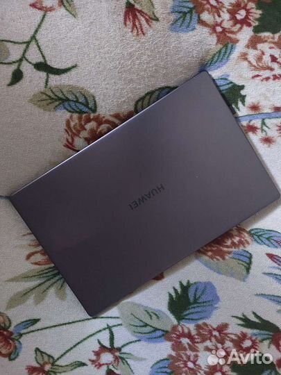 Huawei matebook