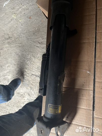 Амортизатор на мерседес w 164