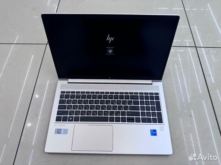 Hp elitebook 650 g9 i5-1235U 512/16