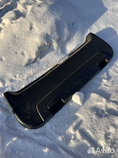 Дверь багажника