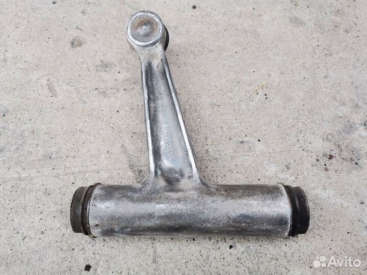 Рычаг передний верхний правый Mercedes CL C140