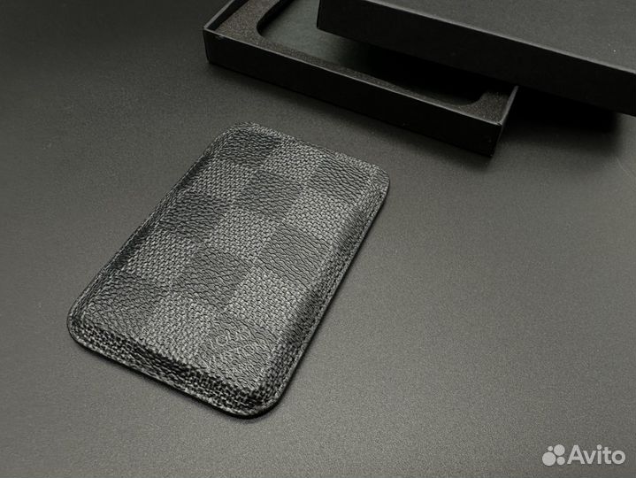 Apple Wallet MagSafe custom LV локатор -под заказ