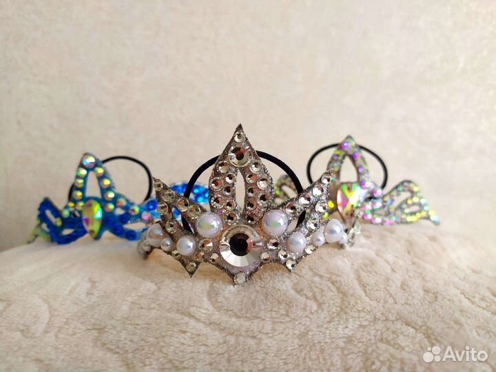 Украшение на пучок для художественной гимнастики