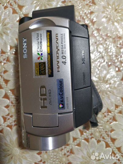 Sony HDR-ux5 видеокамера м возможностью фотографий