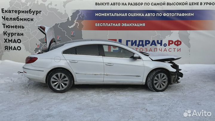 Суппорт тормозной задний левый Volkswagen Passat CC 5N0615403