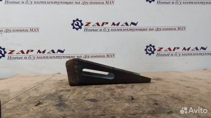 Кронштейн амортизатора правый Man Tgl Tgm