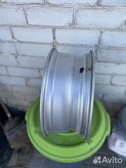 Диск литой Audi A4 A6 VW passat ое 8D0601025D