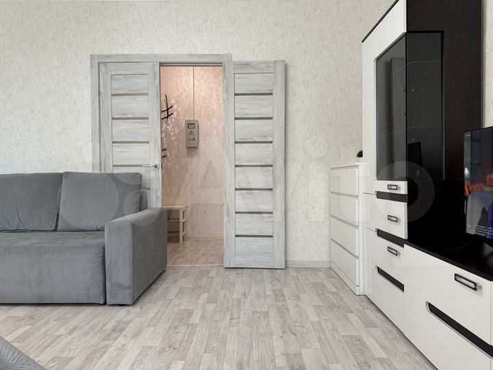 1-к. квартира, 42 м², 7/10 эт.