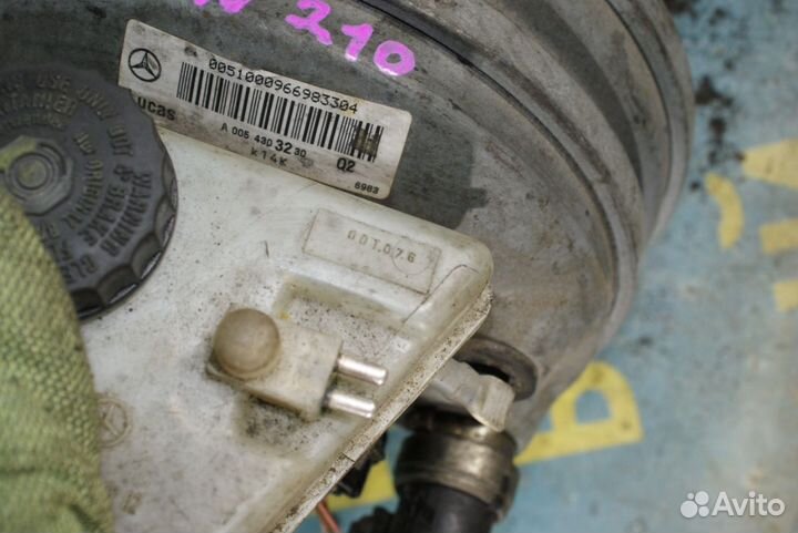 Главный тормозной цилиндр Mercedes-Benz W210