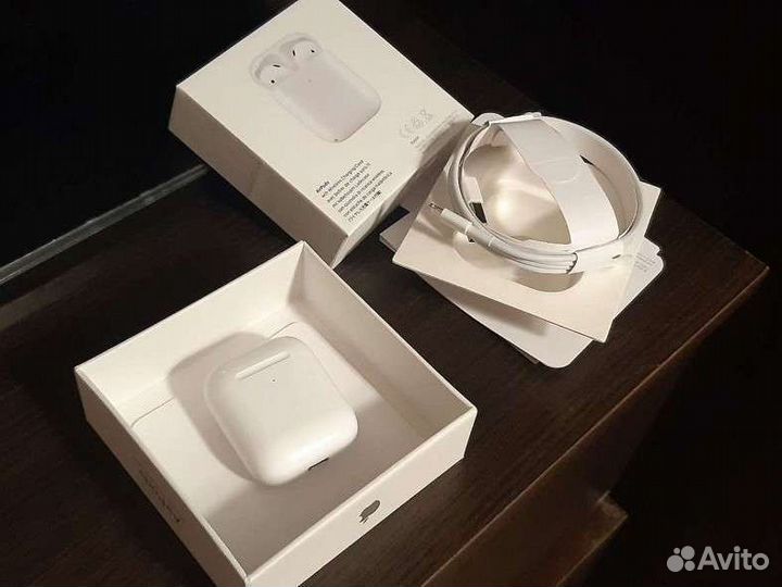 Беспроводные наушники apple airpods
