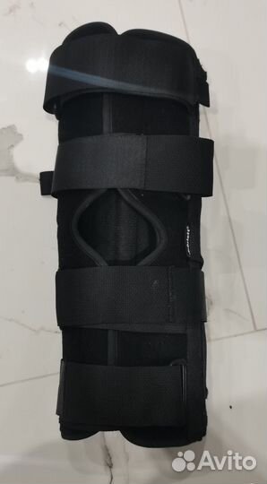 Коленный ортез