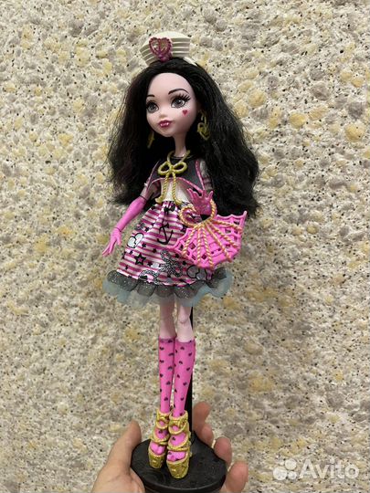 Кукла Монстер Хай дракулаура