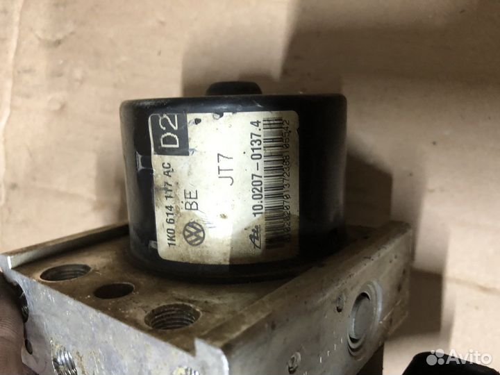 Блок ABS VAG 8K0907379AF/1K0614117AC