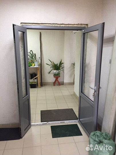 Дверь на дачу